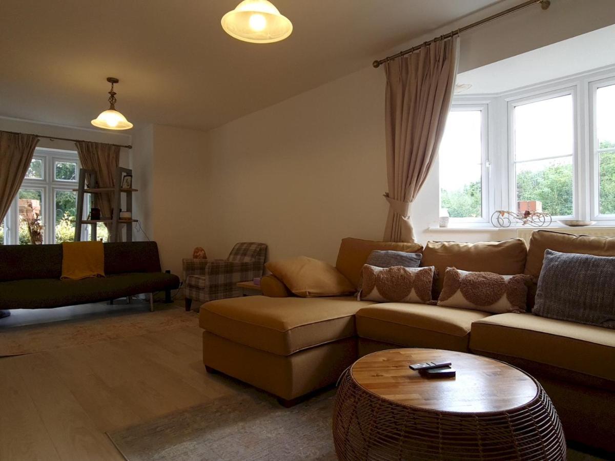 ברמינגהאם Pass The Keys Well Located Modern 5 Bedroom House מראה חיצוני תמונה