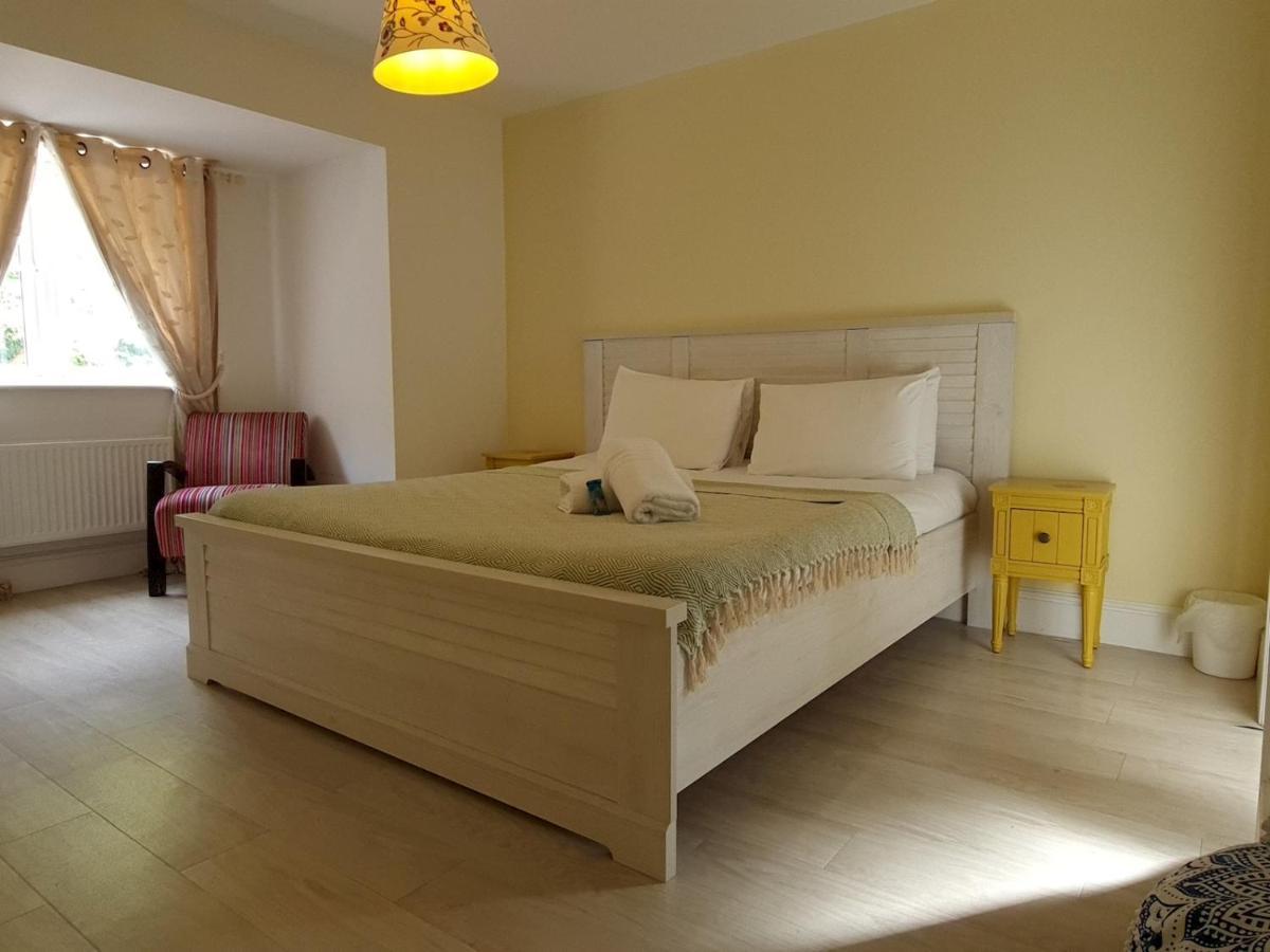 ברמינגהאם Pass The Keys Well Located Modern 5 Bedroom House מראה חיצוני תמונה