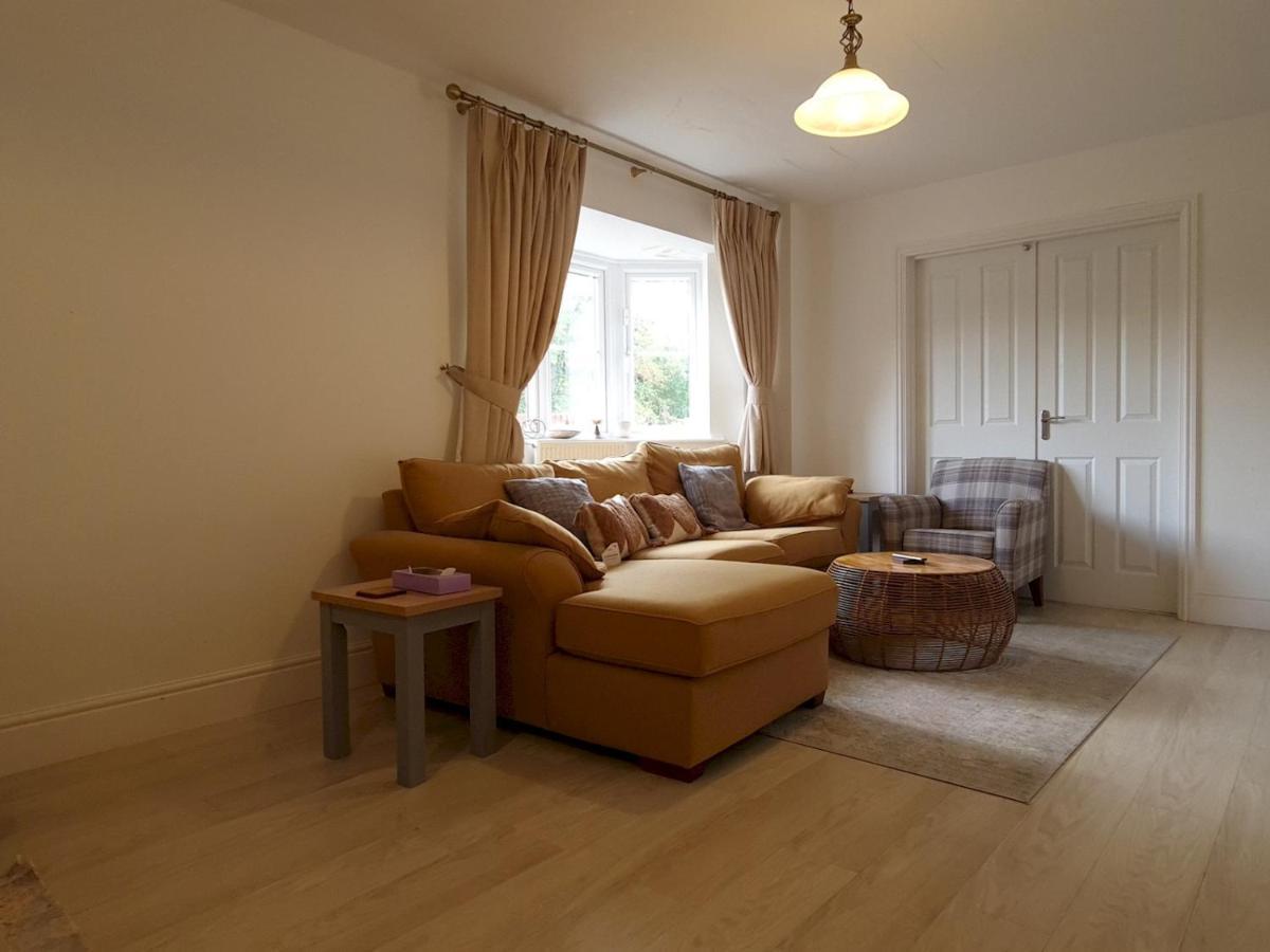 ברמינגהאם Pass The Keys Well Located Modern 5 Bedroom House מראה חיצוני תמונה